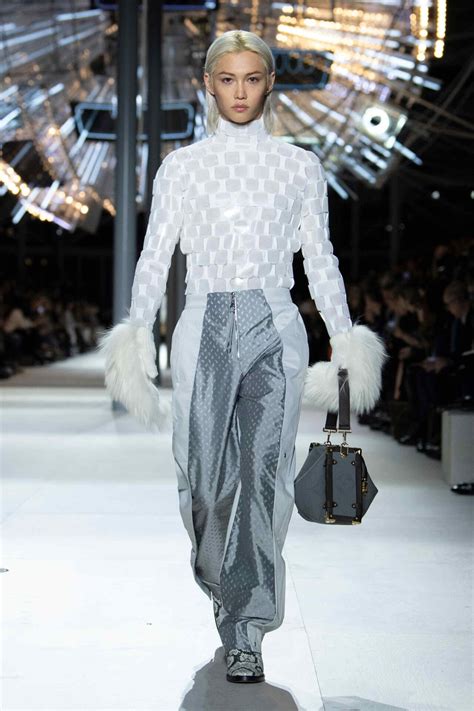 felix louis vuitton fashion week.